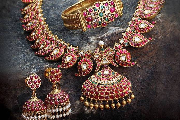 Mahalaxmi Gold And Diamond Merchants