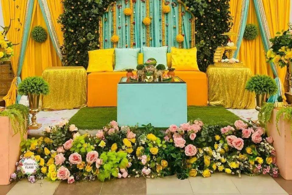 Haldi Couple Seating