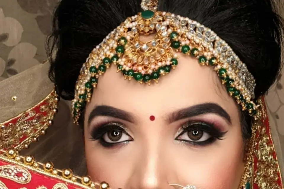 Deeps Beauty Salon and Parlour - Bridal Makeup Artist near me