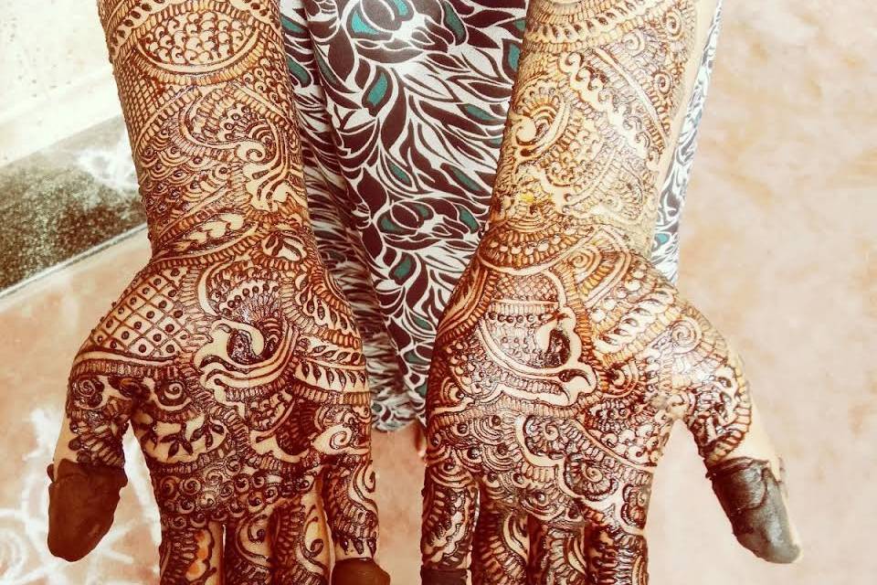 Kaveri Professional Mehendi Arts