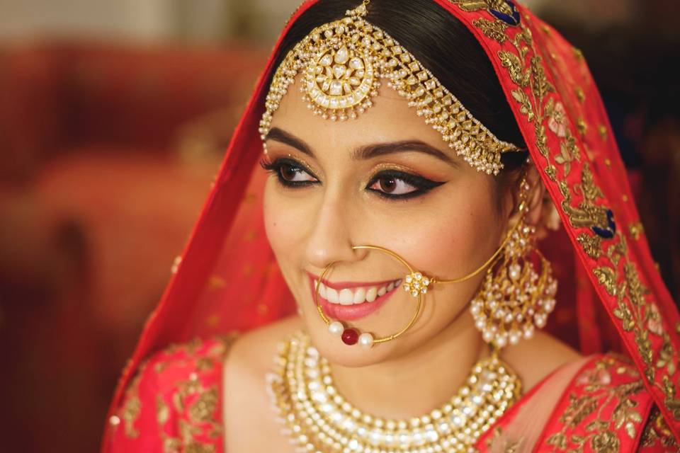 Makeup by Simran Kalra