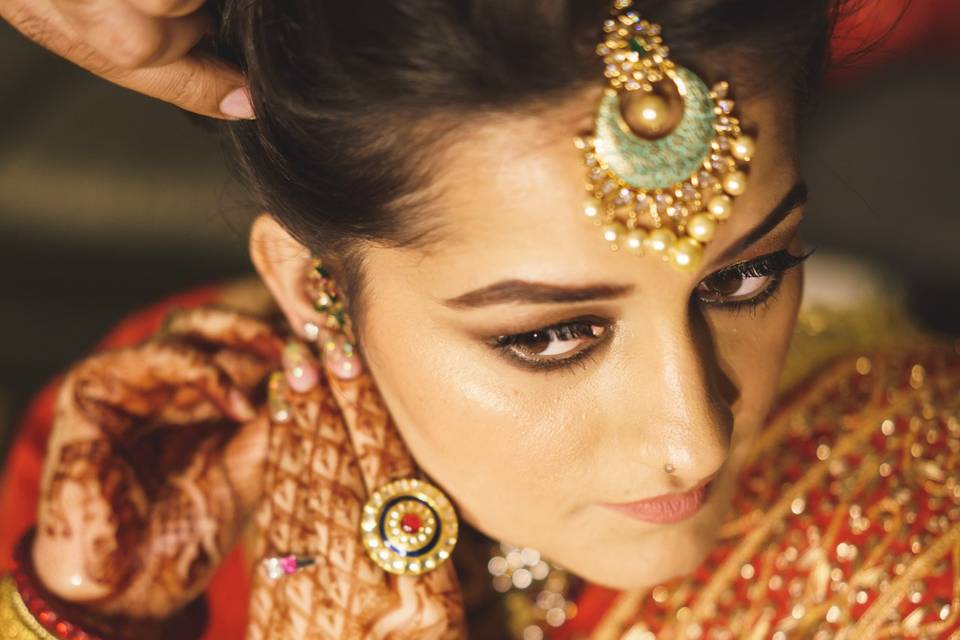 Makeup by Simran Kalra