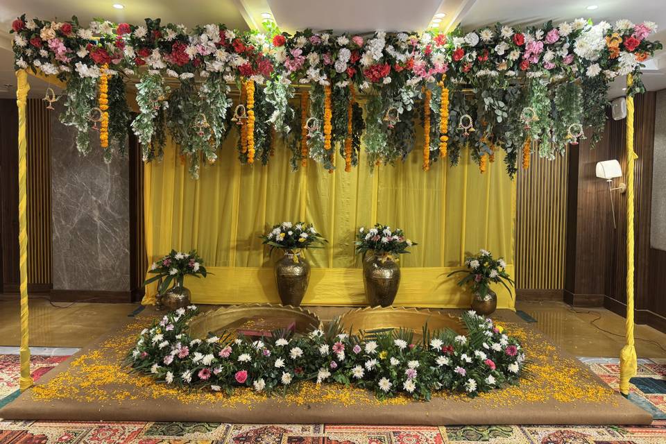 INDOR HALL WEDING DECOR