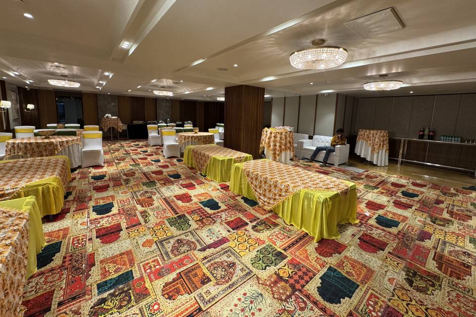 INDOR HALL WEDING DECOR