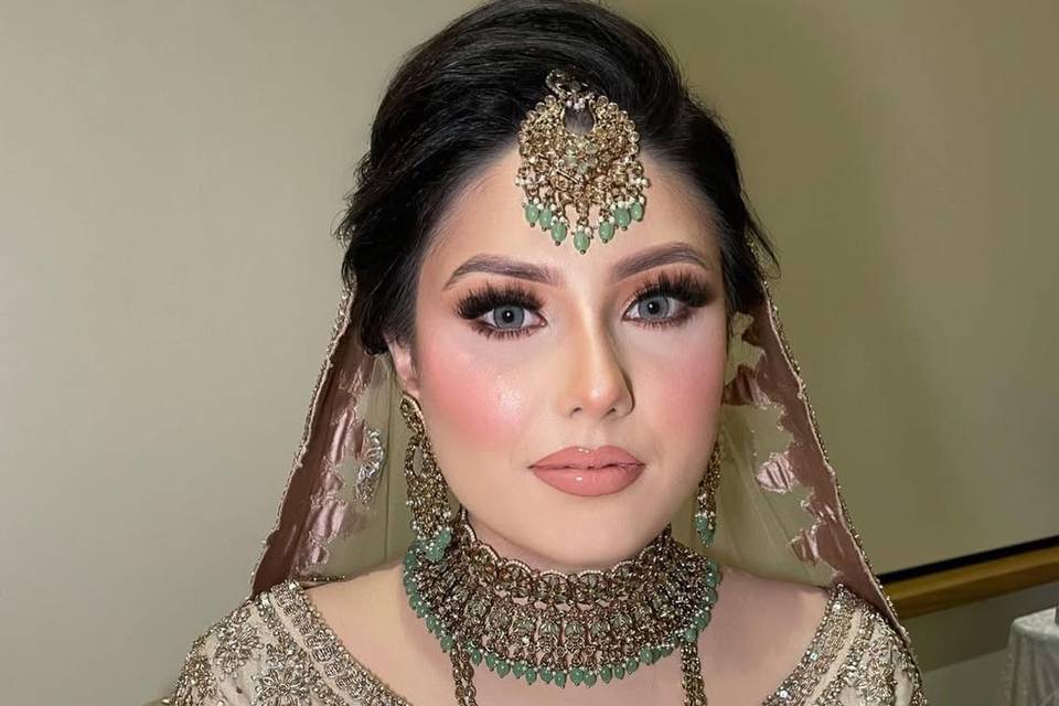 Pakistani look