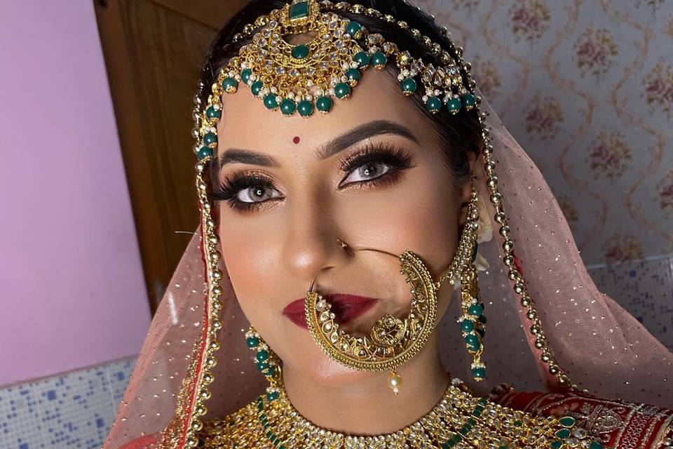 Aastha.will.makeup.for.it_1650428883_2820324346804207669_44240358675