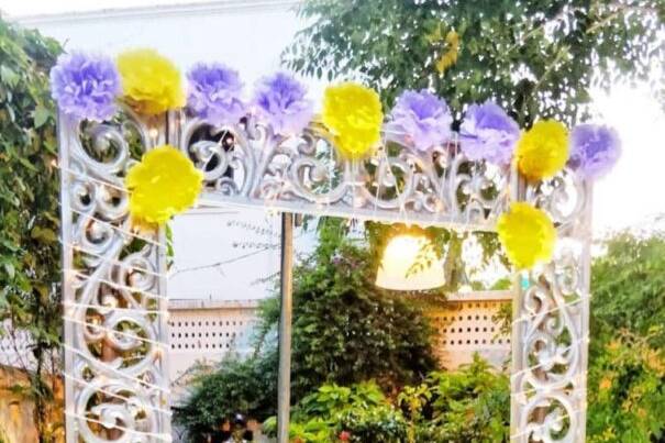 Entrance decor