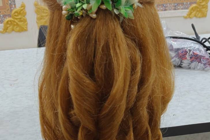 Curly Hairstyle