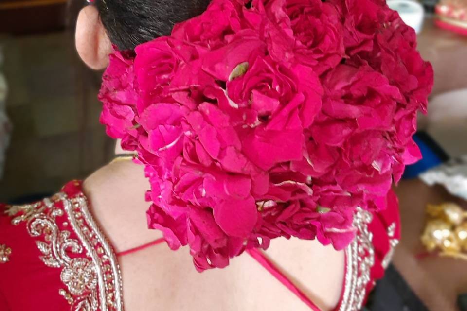 Bridal rose Bun