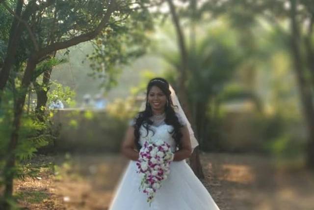 Stunning Kerala Christian Wedding Gowns For Brides, Latest Christian  Wedding Gown designs - YouTube