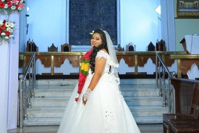 Pooja Mishra • Makeup Artist | Hubli, Karnataka | These shots will  definitely give you some February month vibes.😍😇 Reception day Makeup  shoot Bride @mrs.____.nobody MUA @poojam.m... | Instagram