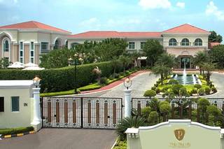 The Palms Town & Country Club