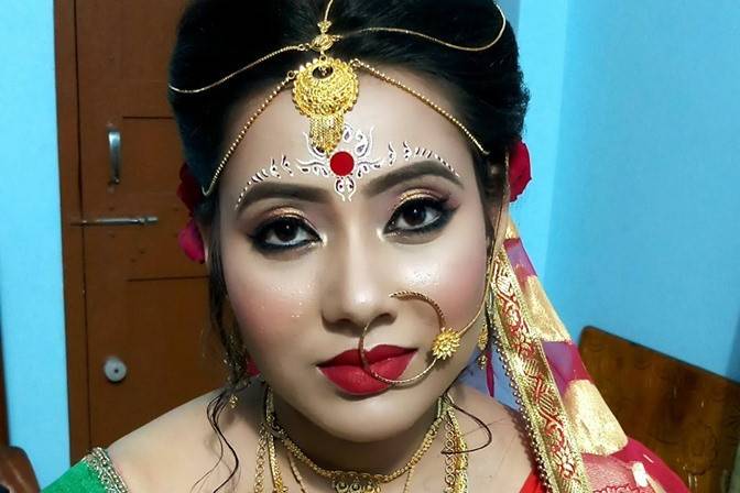 Bridal Makeup Artist Dola