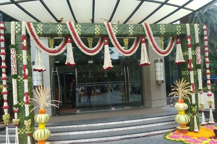Entrance decor