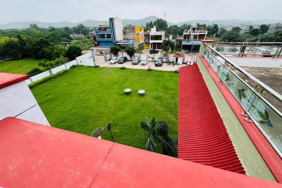 Lawn area