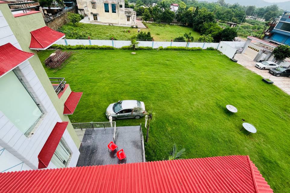Lawn area