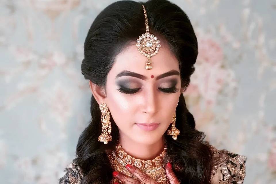 MUA Nupur Dang