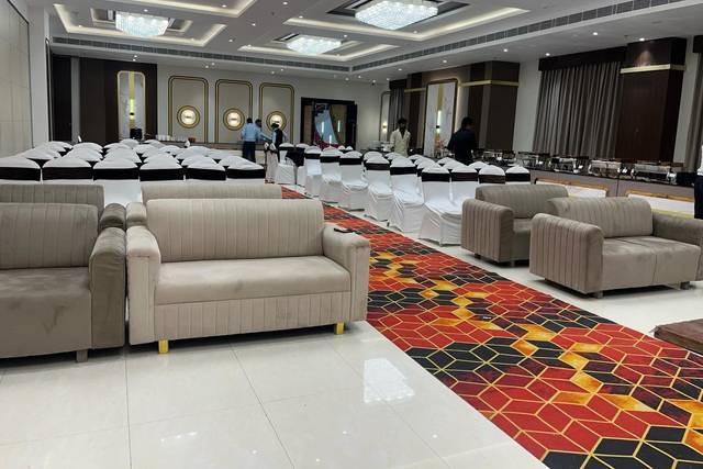 Banquet hall