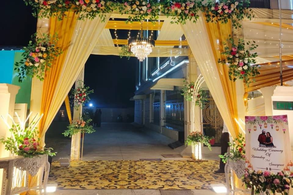 Entrance decor