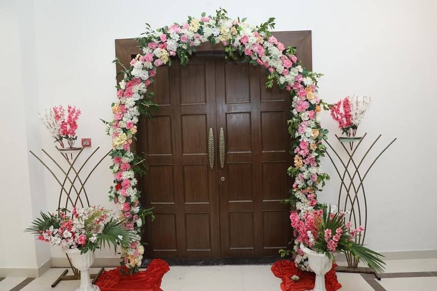 Entrance Decor