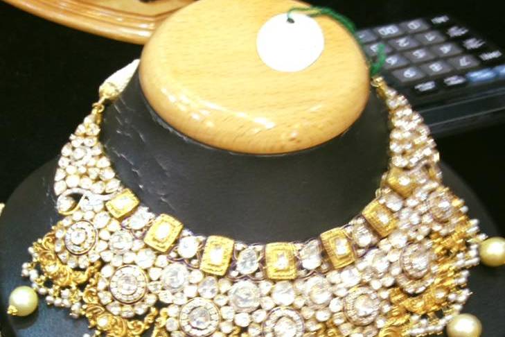 Raajsi Jewellery Studio