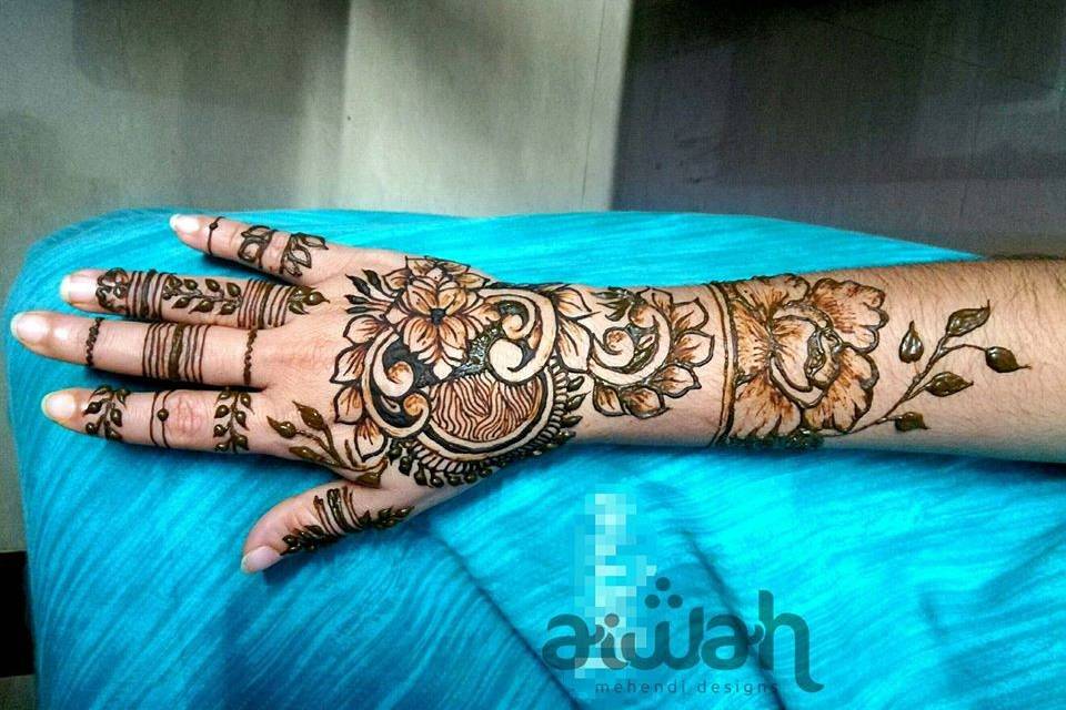 Aiwah - Mehendi Designs  By Naufiya Biju