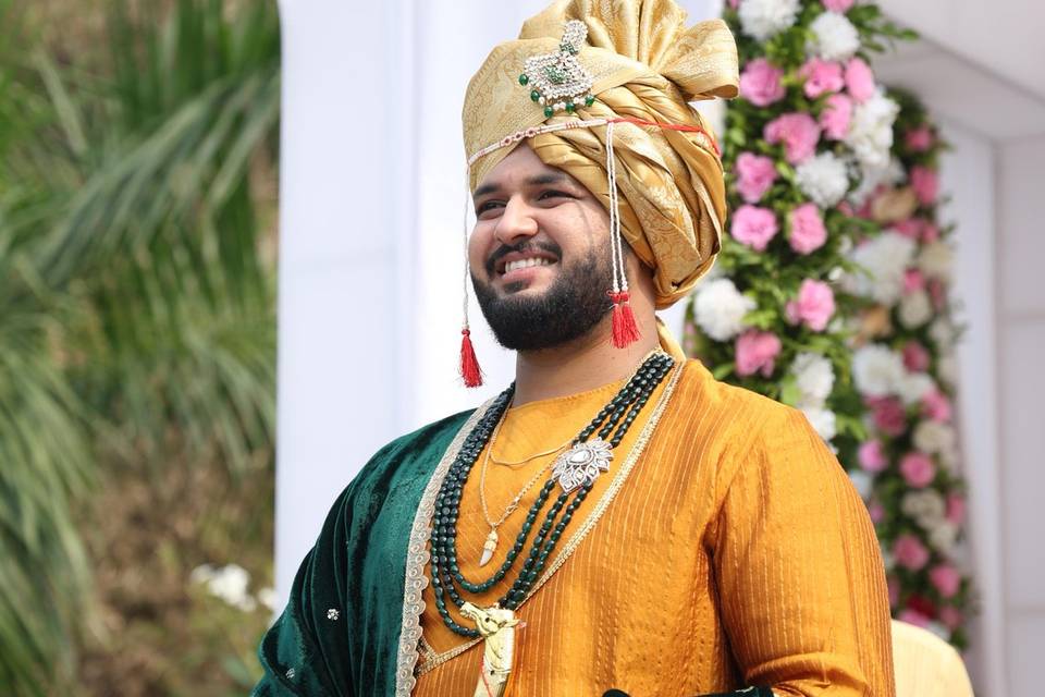 Groom