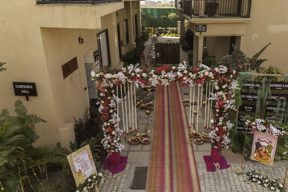 Entrance decor