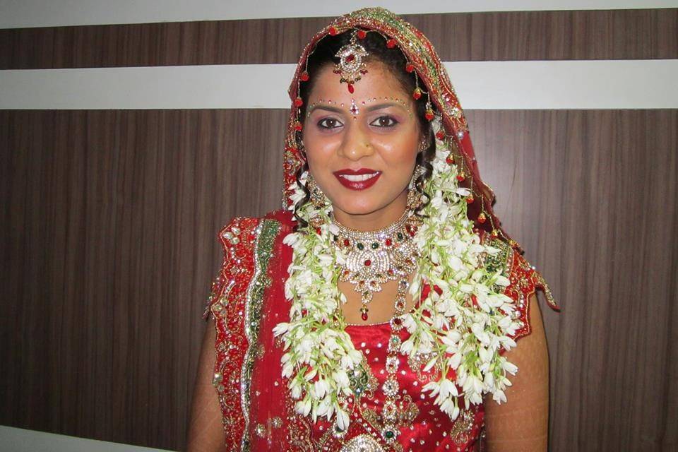 Sarita Jaiswal Makeup Artist