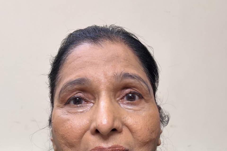 Family wedding makeup