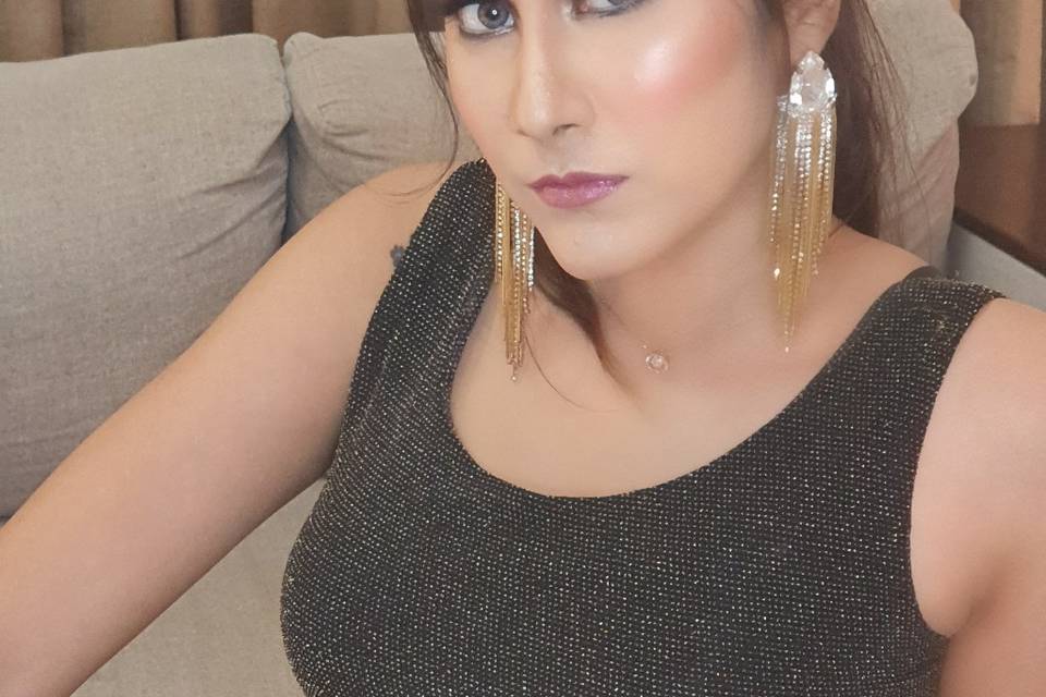 Bollywood glam makeup