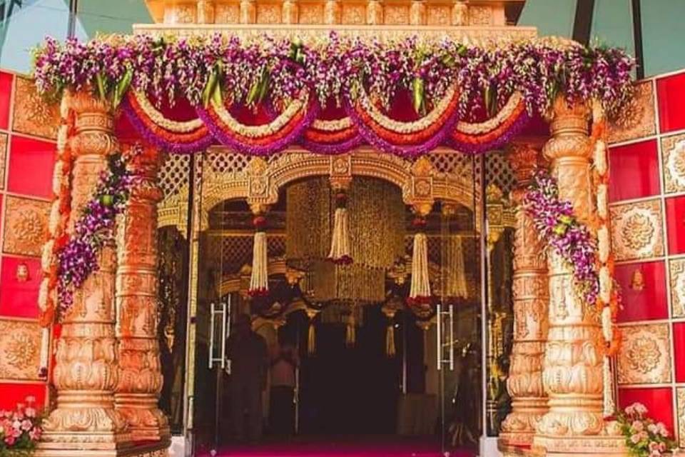 Entrance decor