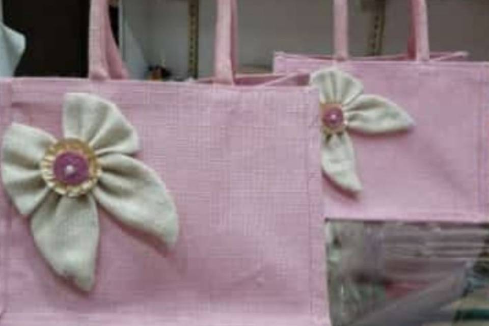 Customized jute bags