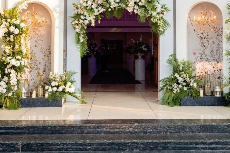 Entrance decor