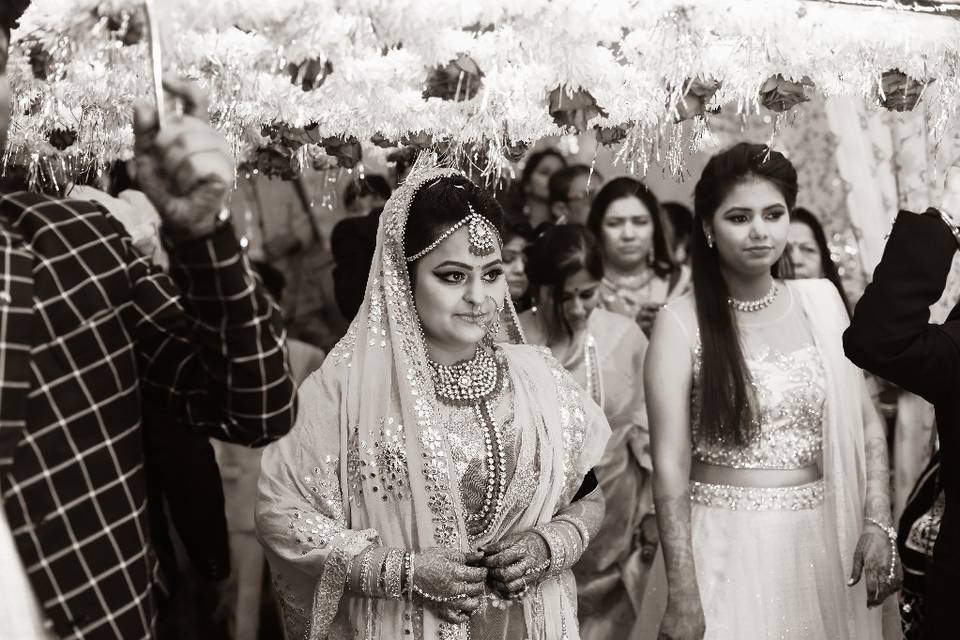 Bride:- Aditi