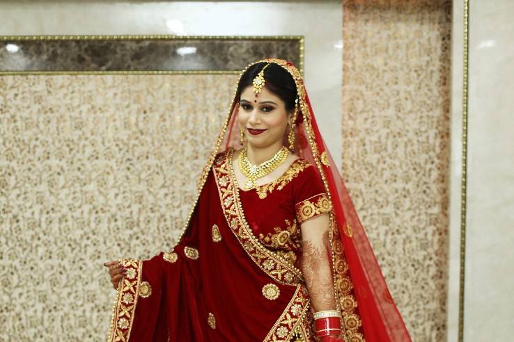 Bride :- Ashu