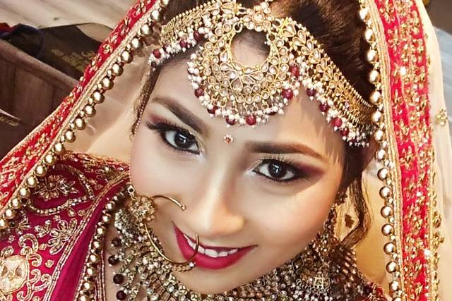 Party makeup