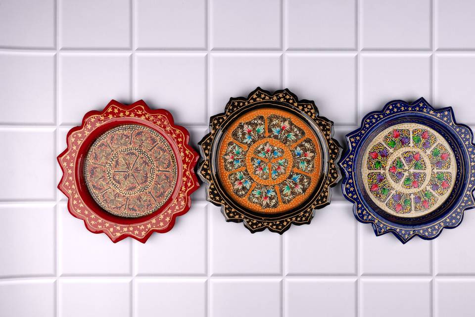 Paper mache plate
