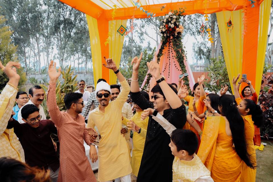 Wed Haldi Shot