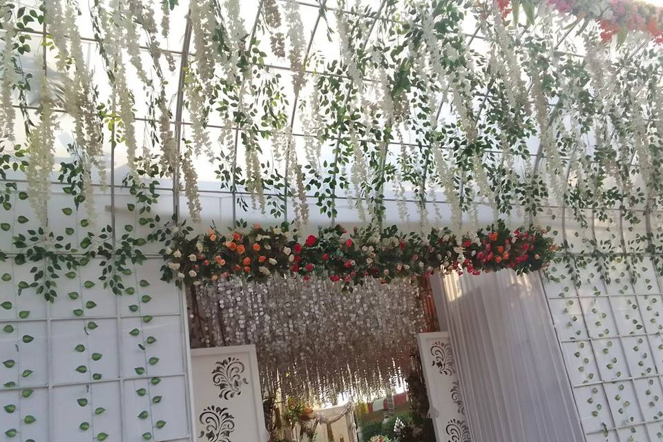 Entrance decor