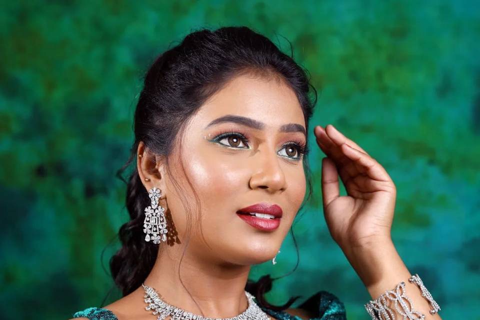Party makeup