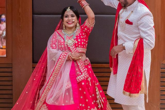 The entire celebrity guest-list and pictures from the big-fat wedding of  Isha Ambani and Anand Piramal! | Real Wedding Stories | Wedding Blog