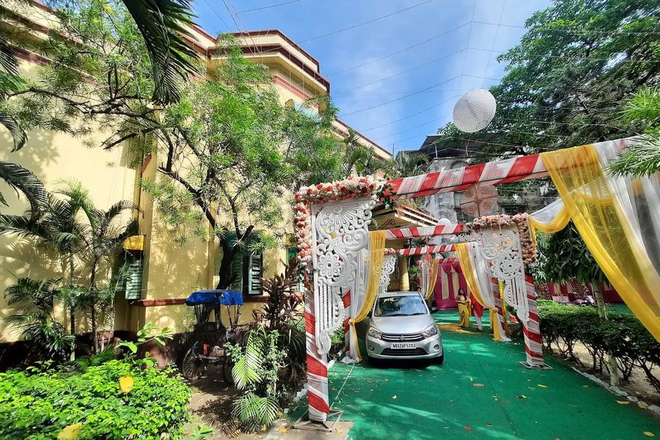 Entrance decor