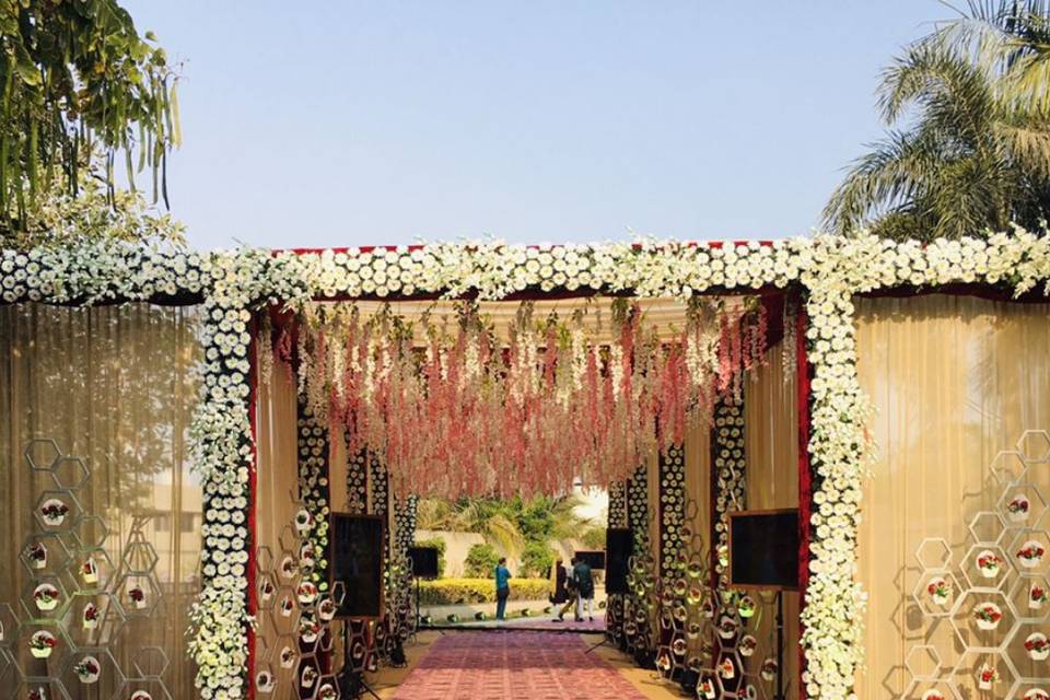 Entrance decor