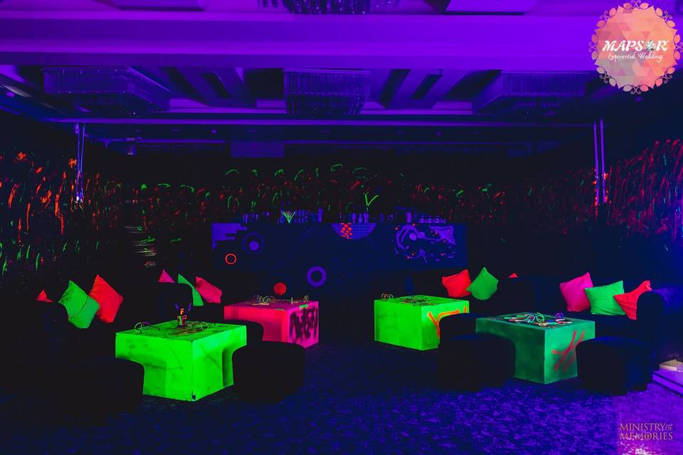 Neon Party decor