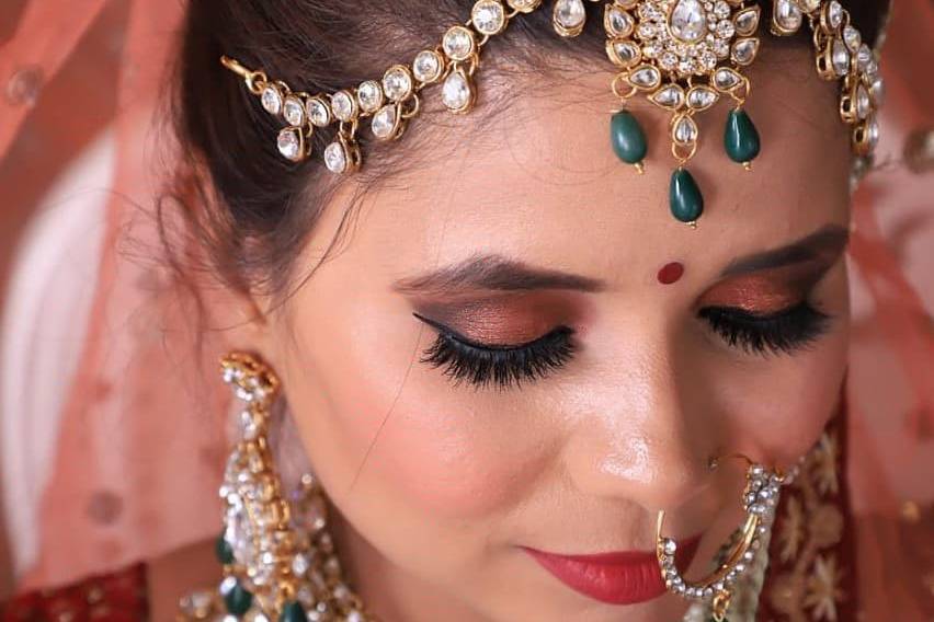 Bridal makeup