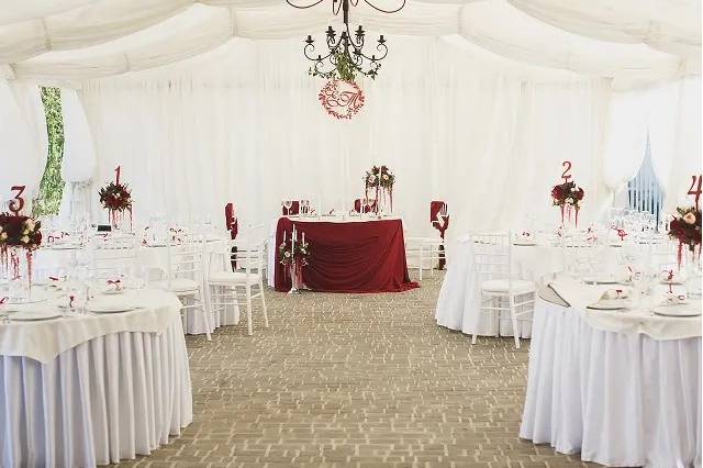 Banquet hall