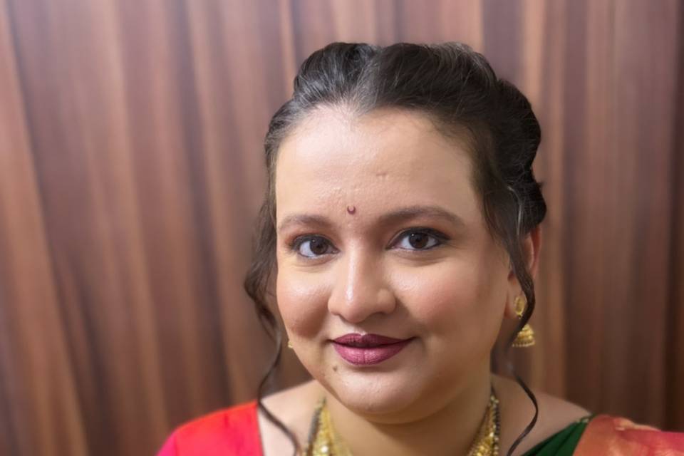 Natural makeup for pooja