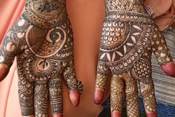 Designer mehendi