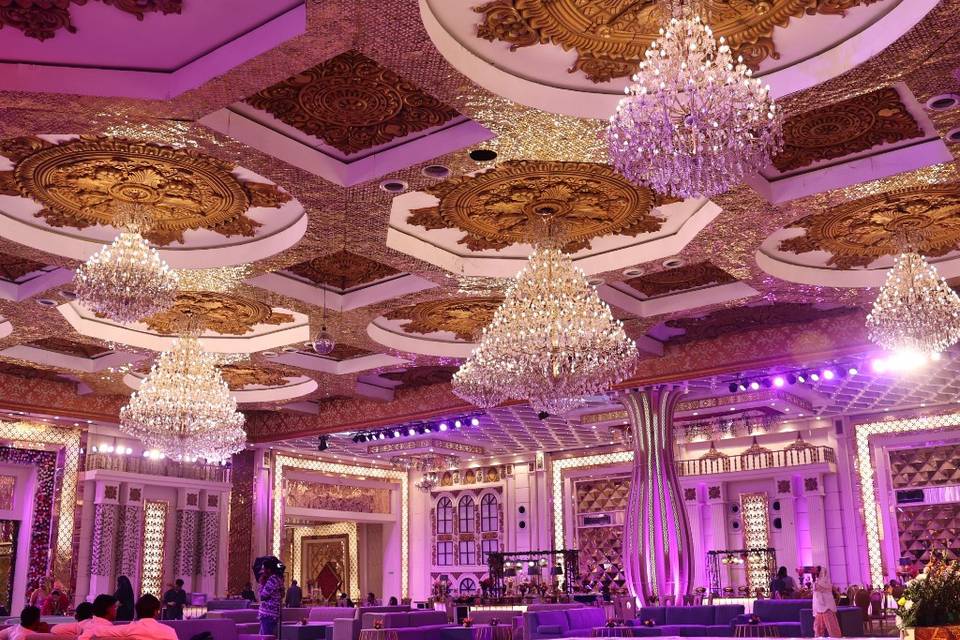 Massive hall